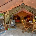 La Sagne Camping *